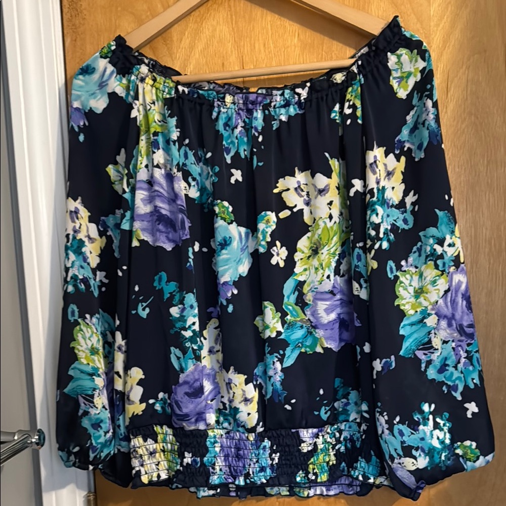 Floral Off-Shoulder Blouse Size XL. Excellent condition.